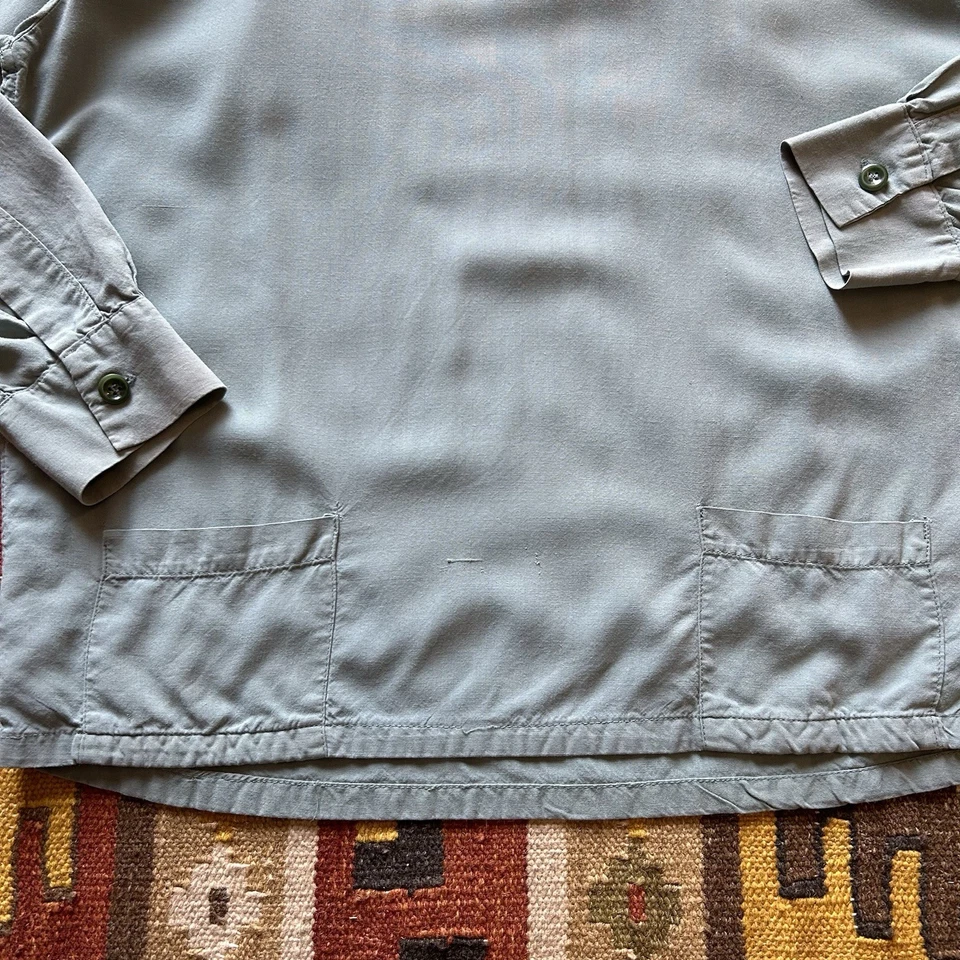 Camisa pulôver gabardine vintage década de 1950 gola redonda tamanho M - azul-petróleo/estado perfeito - Imagem 3 de 4