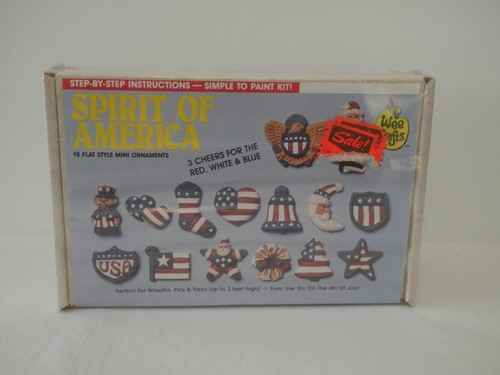 NEW Wee Crafts Kit 21015, Spirit of America, 15 flat mini ornaments NIB (2B2)
