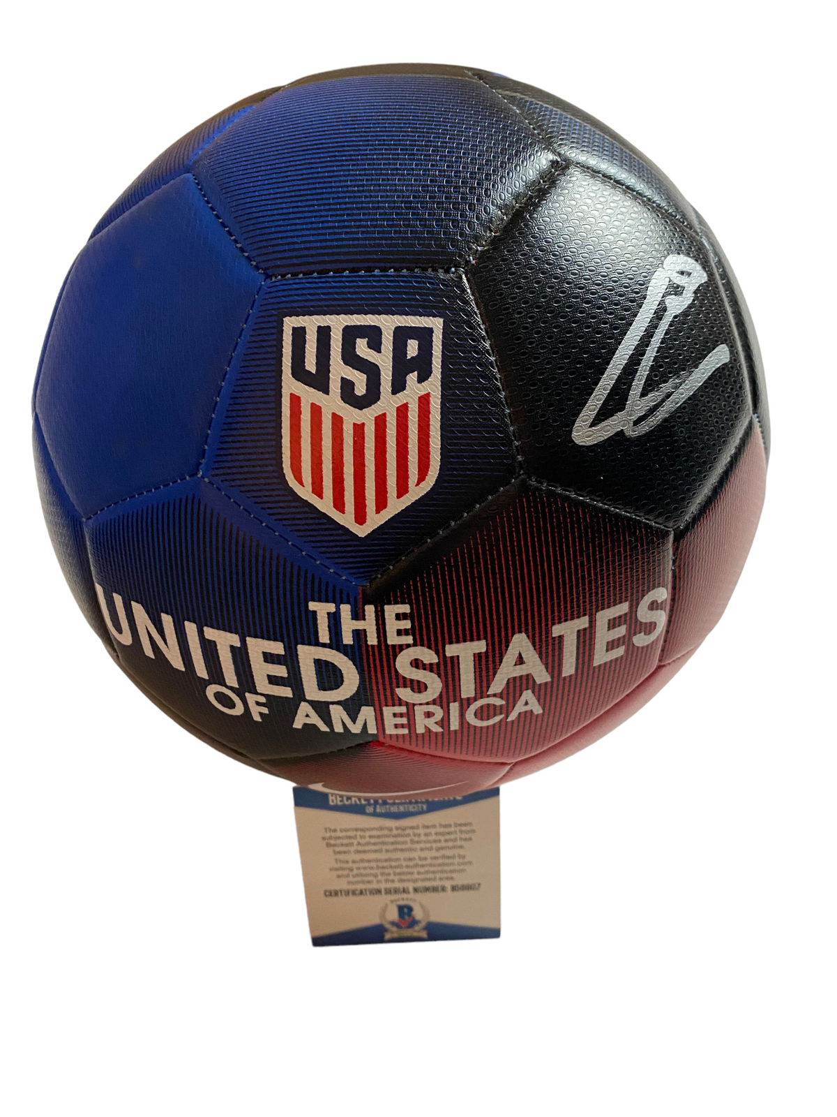Chritian Pulisic Autographed Signed CHRISTIAN PULISIC USA SOCCER BALL BECKETT BAS COA B56607 UMNT WORLD CUP 