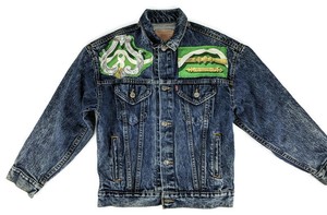 jaqueta jeans com lenço