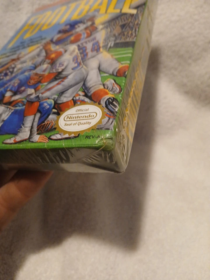 NES Play Action Football Nintendo NES 1990 New Factory Sealed H-Seam Hangtab - Image 4 of 4