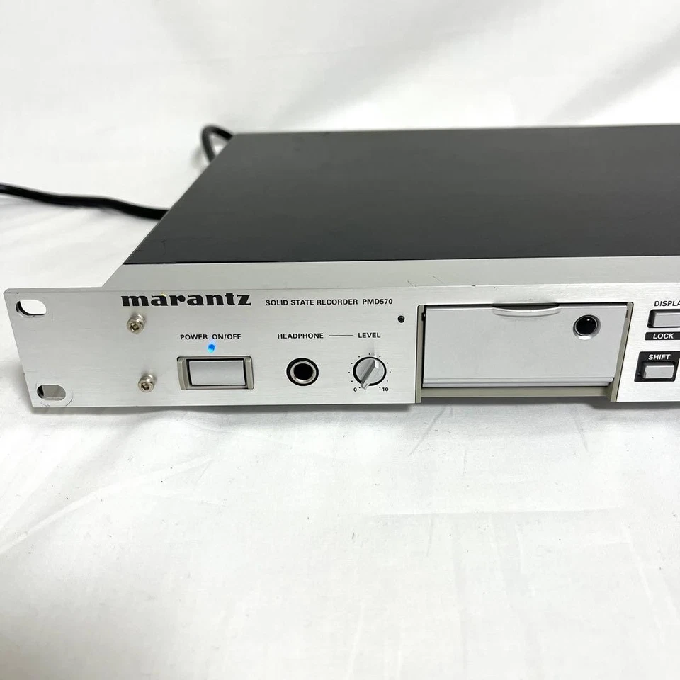 MARANTZ PMD570 PROFESSIONAL Solid State Recorder Compact Flash CF Audio Deck - Image 2 of 4