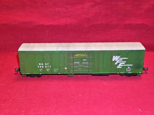 Coche refrigerador Walthers HO Burlington Northern Santa Fe BNSF # 798877 | Zustand: Used