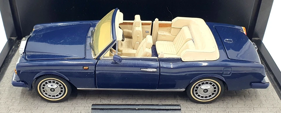 Franklin Mint 1/24 Scale FRR20 - Rolls Royce Corniche IV Blue With Display Case - Image 4 of 4