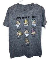Disney Unisex Crew Neck Snow White Seven Dwarfs Gray Short Sleeve Size M EUC