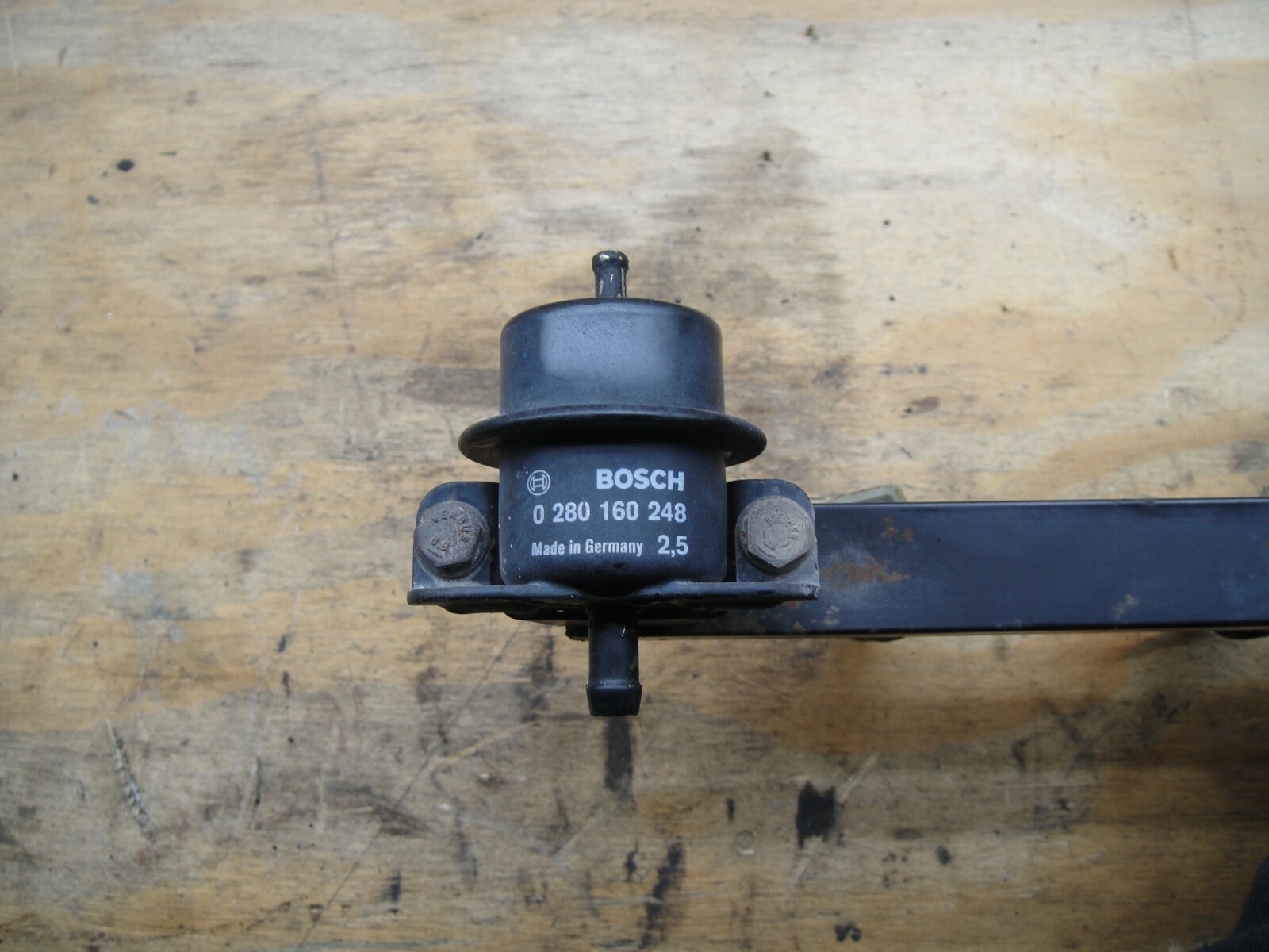 BMW E30 E28 528E 325I M20 FUEL RAIL INJECTOR INJECTION TUBE PRESSURE