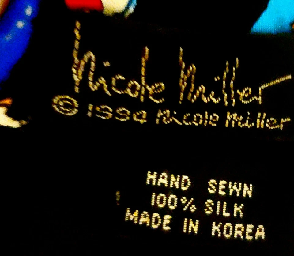 Corbata de seda de colección años 90 NICOLE MILLER cómics de esquí novedad 1994 cosida a mano en Corea Foto 3 de 4