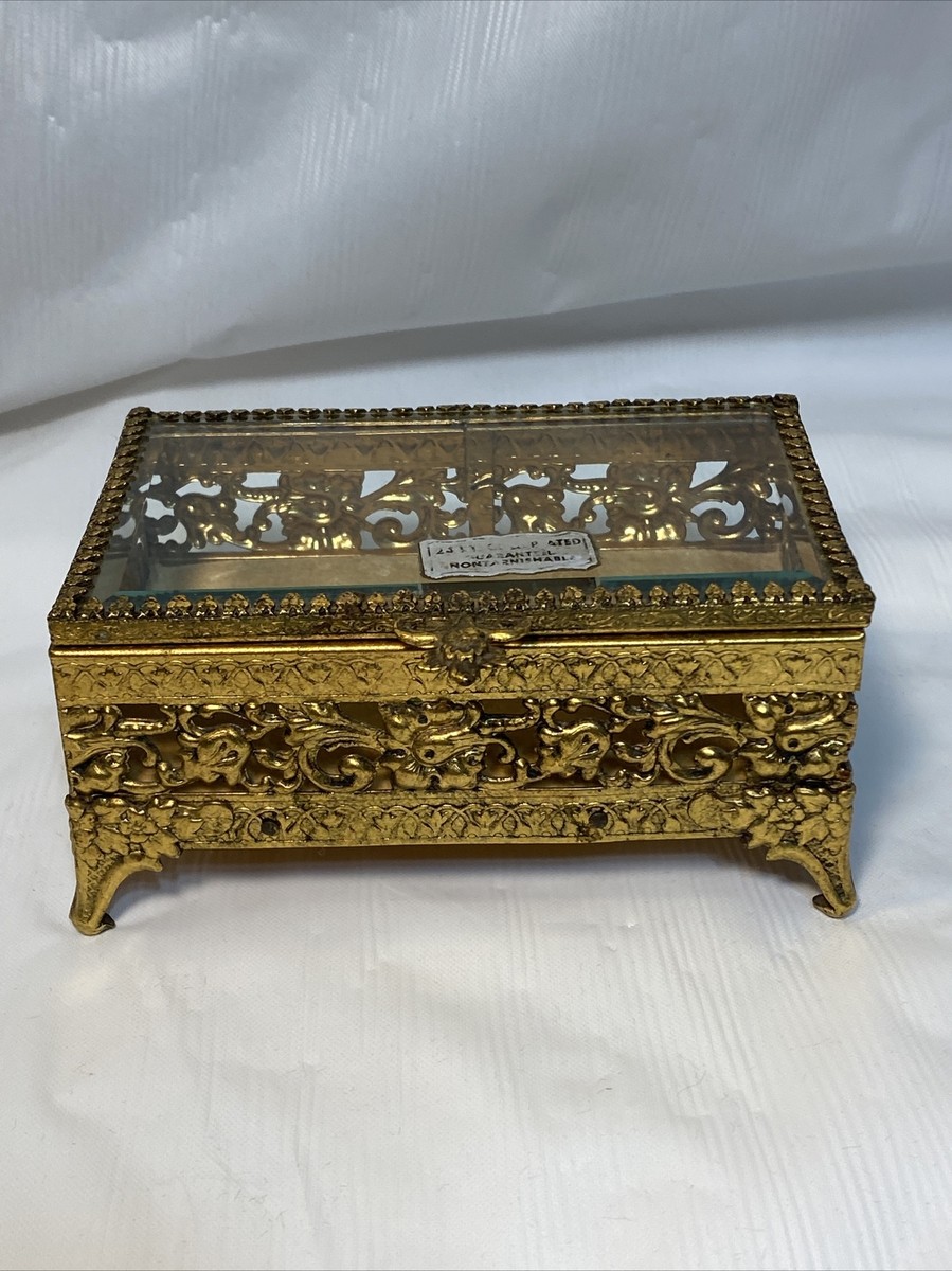 Gold plated trinket box Gold plated trinket box