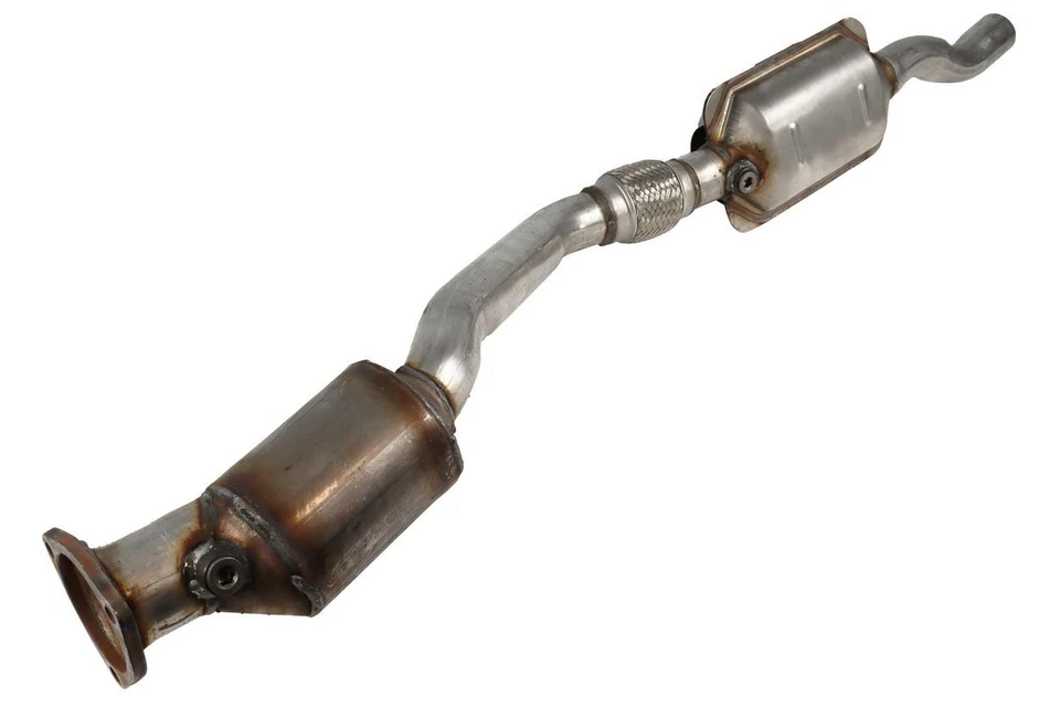 Правый каталитический конвертер для 2004-2005 Volkswagen Passat 2,8 л V6 GAS DOHC - Изображение 3 из 4