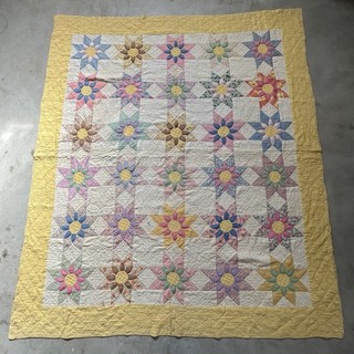 Vintage Hand Stitched Feedsack Quilt 8 Point Star with Flowers Pattern 83x73