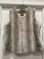 Dennis Basso Faux Fur Vest Soft Plush SZ 3X Hook Front Taupe Cream Animal Print