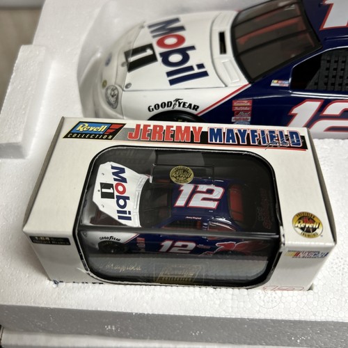 1999 Revell NASCAR #12 Jeremy Mayfield Mobil 1 Ford Taurus Diecast 1:24. - Picture 4 of 6