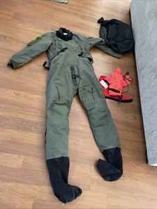 Mustang Survival Tactical Aircrew Dry Suit MSF300 Size Medium w/ Liner & Accs FS