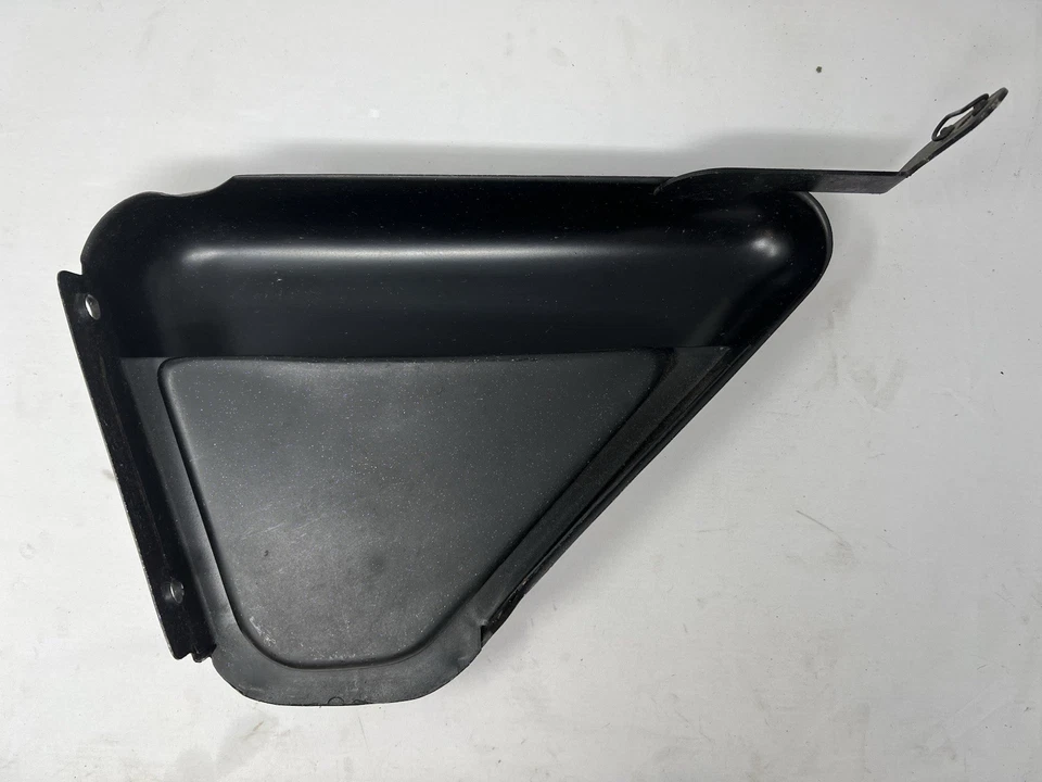 NORTON 750/850 COMANDO MOTO CUBIERTA LATERAL PANEL DE HERRAMIENTAS ROADSTER ACERO NOS Foto 2 de 2