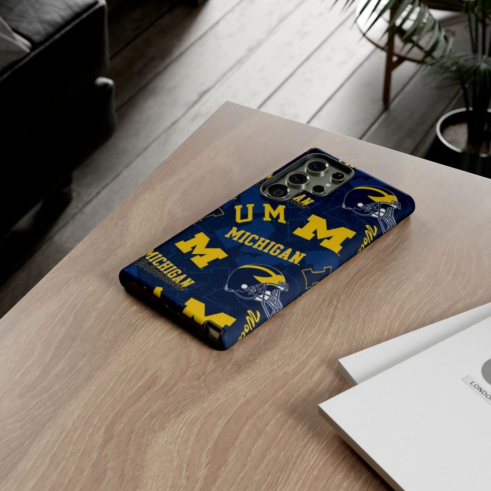 Michigan Wolverines Apple iPhone Cases