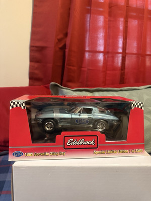 RARE 1:18 1963 Chevrolet Corvette C2 Z06 Edelbrock Stingray  #614 ERTL 1 of 2500
