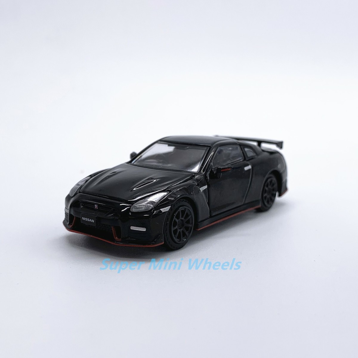 ERA Car 日産 ニッサン GTR R35 NISMO 黒色 チェイス Era Car 1/64 2020 Nissan GT-R R35 Nismo Advan Yokohama w
