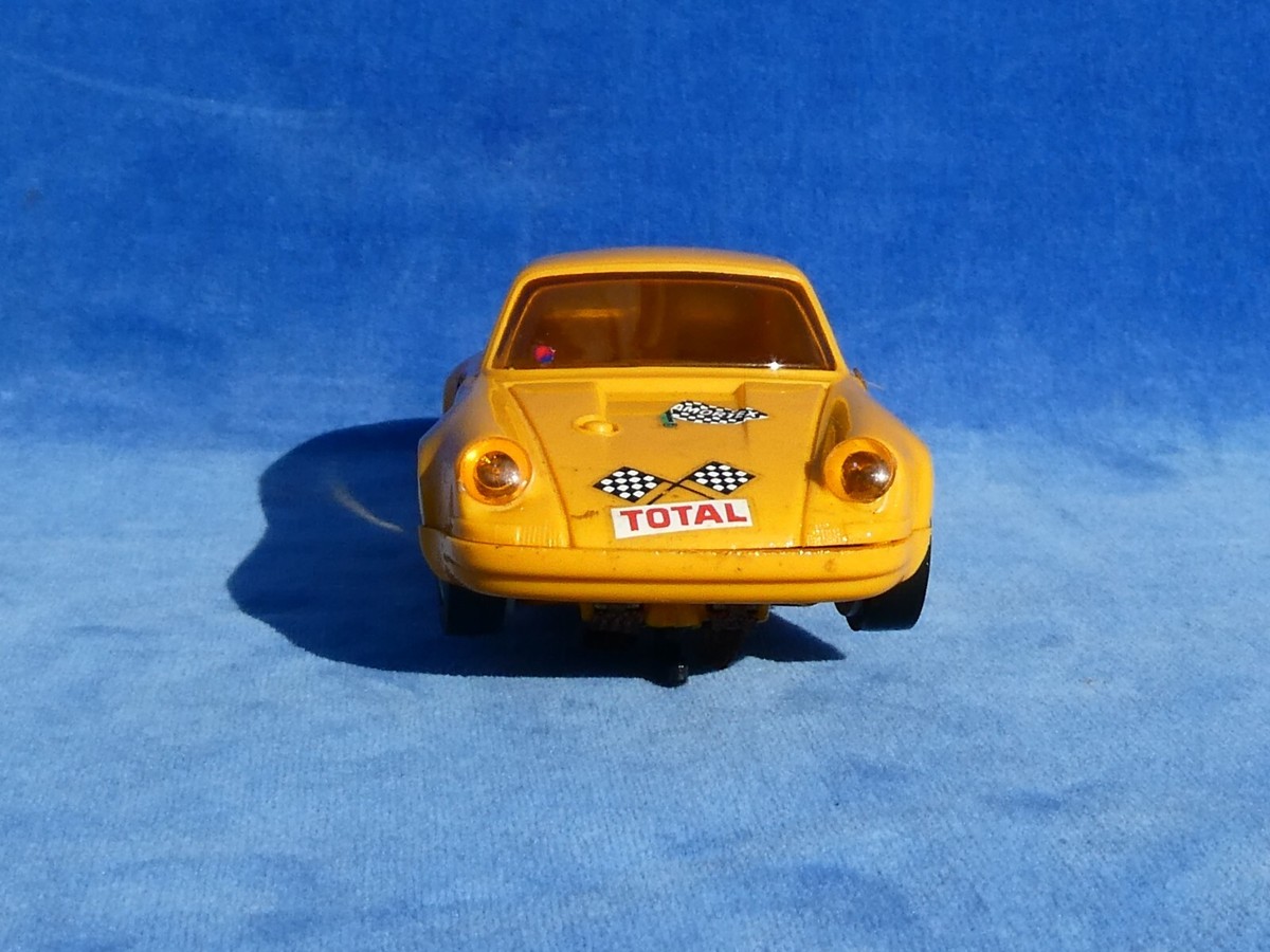 997889_3