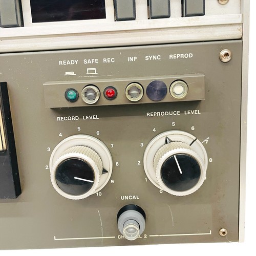 Vintage Studer B67 Professional Reel to Reel Tape Recorder Made in Switzerland - Picture 6 of 23