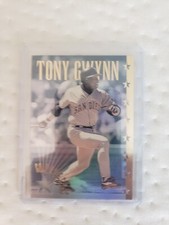 1995 Donruss Gold Leaf Strars Tony Gywnn #3 , Number Card
