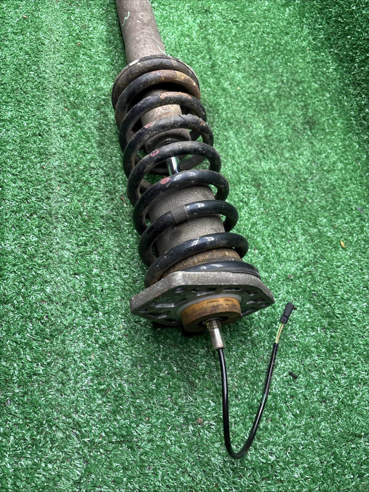 2007 Maserati Quattroporte M139 REAR LEFT SUSPENSION SHOCK ABSORBER STRUT OEM