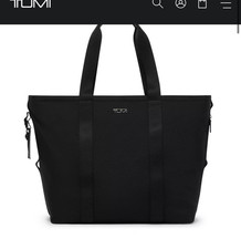 Nuevo Bolso de Mano TUMI Sport Essential Medio Este Oeste - Negro, Acento de Logo