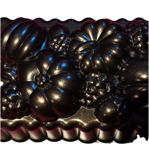 Nordic Ware Thanksgiving 3D Bronze Harvest Bounty Loaf Bread Pan Pumpkins Acorns - Picture 2 of 5