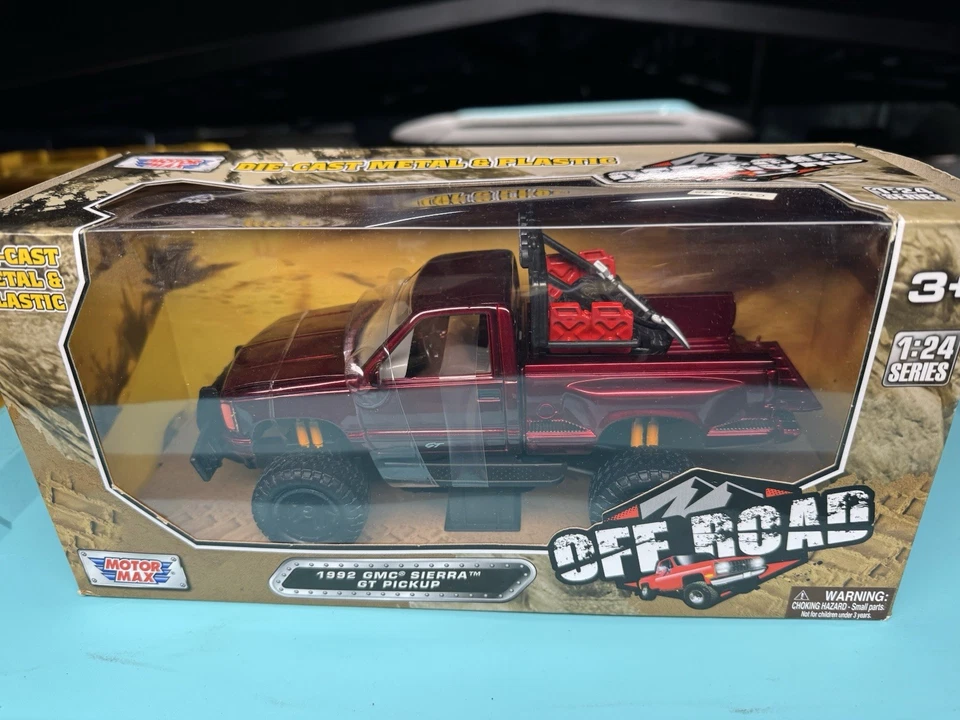 MOTORMAX 1992 GMC Sierra GT Pickup Truck Off-Road Series 1:24 Scale Diecast - Image 2 of 4