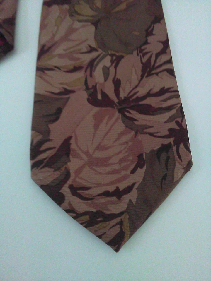 Corbata de diseño PUCCI de seda de colección Italia Florencia (57" 4") hojas marrones Foto 4 de 4