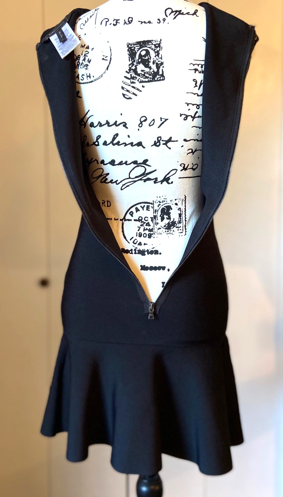 BCBG MAXAZRIA Solid Black Stretch Fitted Cocktail… - image 7