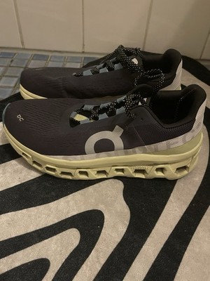 Schuhe ON RUNNING Art. Cloudnova Flux Größe 42 gebraucht