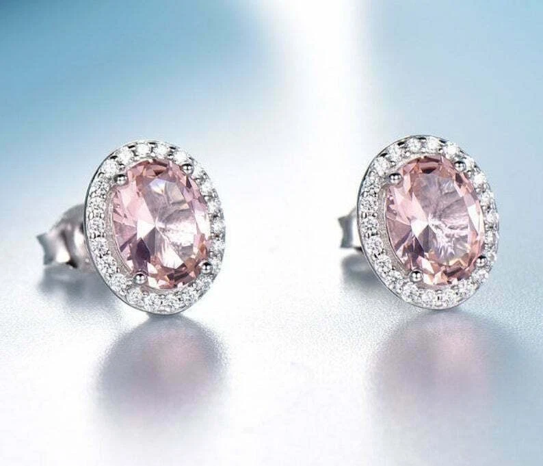 Pendiente ovalado de morganita natural y halo de diamantes de 2,3 quilates de oro blanco macizo de 14 k Foto 3 de 4