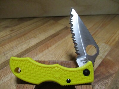 Spyderco Ladybug 3 Yellow FRN Handle H-1 SpyderEdge Folding Spyderco Ladybug 3 Yellow FRN Handle H-1 SpyderEdge Folding