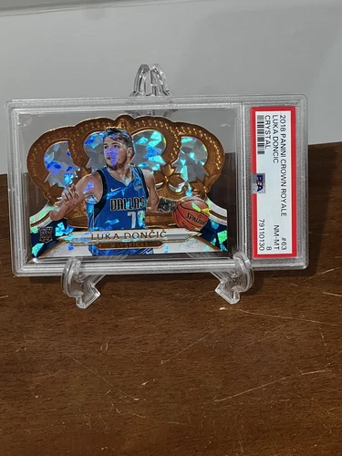 2018-19 Panini Crown Royale - Crystal #63 Dallas Mavericks #12 /99 (RC) PSA 8