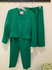 Pendleton wool suit, Blazer, pants and skirt Green NWT, never worn check size