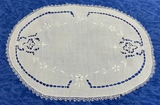 Vintage Oval Doily, Flower Embroidery, Linen, White, Lace Edges