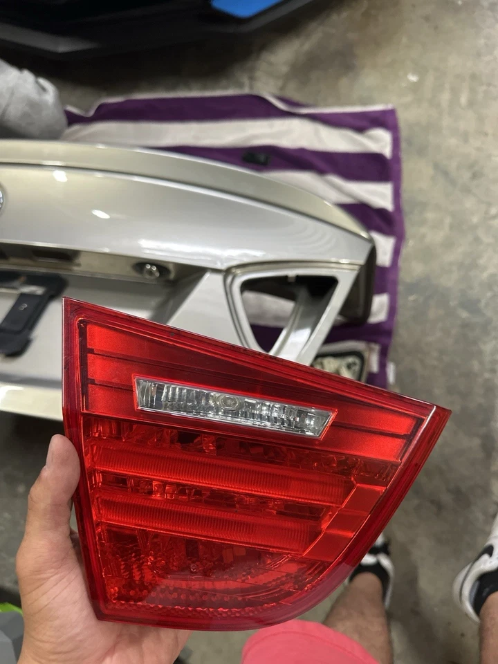 Tapa maletero pre lci BMW 335i E90 sedán OEM *NOTA* 🟢 Foto 2 de 3