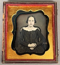 1/6 PLATE DAGUERREOTYPE OF YOUNG WOMAN WEARING LIPSTICK? NO WIPE MARKS