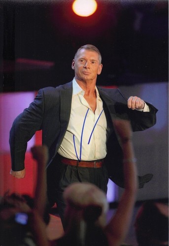 Vince McMahon Signed 12X8 Photo WWE Chairman Genuine Signature AFTAL COA (7110) - 第 1/1 張圖片