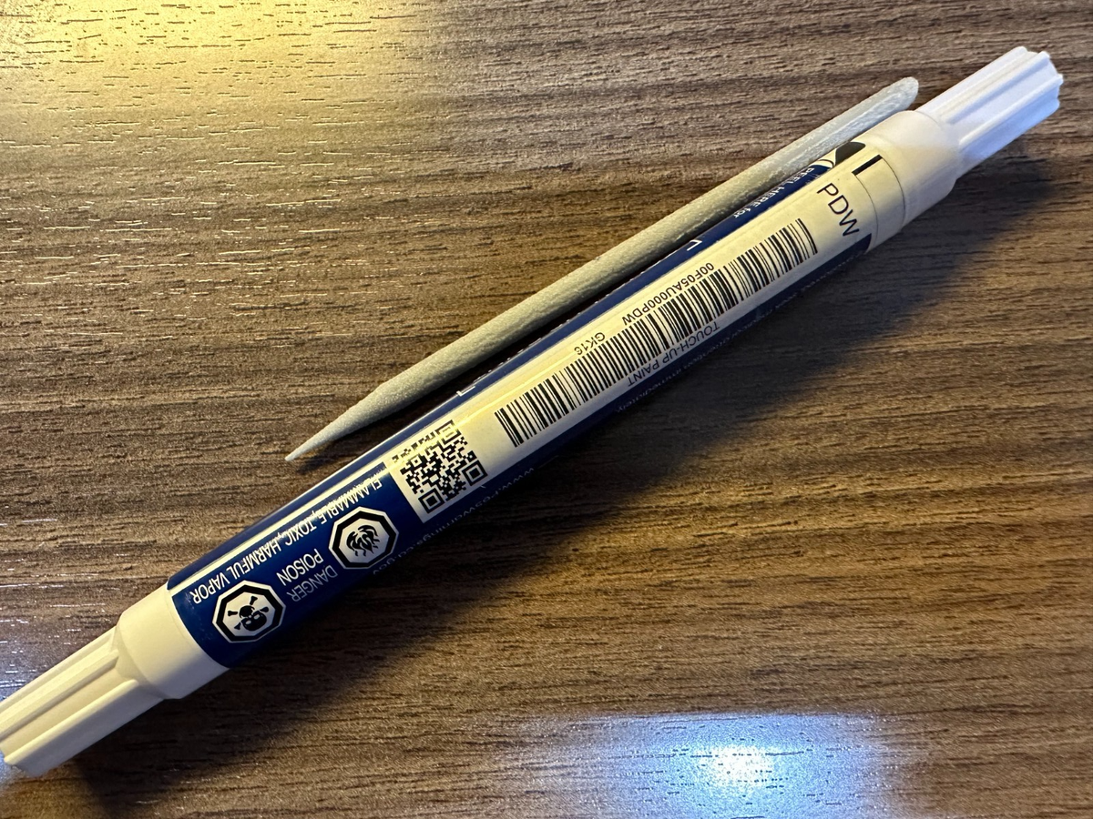 NEW OEM HYUNDAI Touch Up Paint Pen - Paint code 