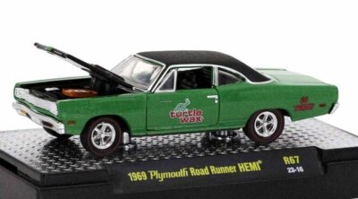PLYMOUTH Road Runner HEMI - 1969 - green - M2 1:64