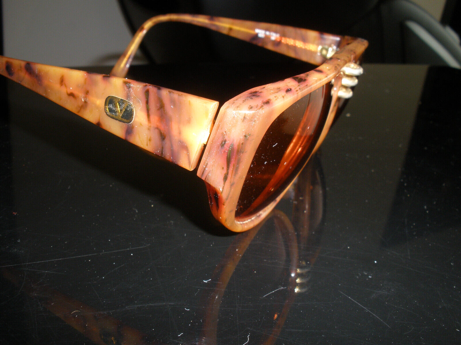 RARE FIND COLLECTORS VALENTINO LADIES VINTAGE V LOGO BROWN SUNGLASSES image 7