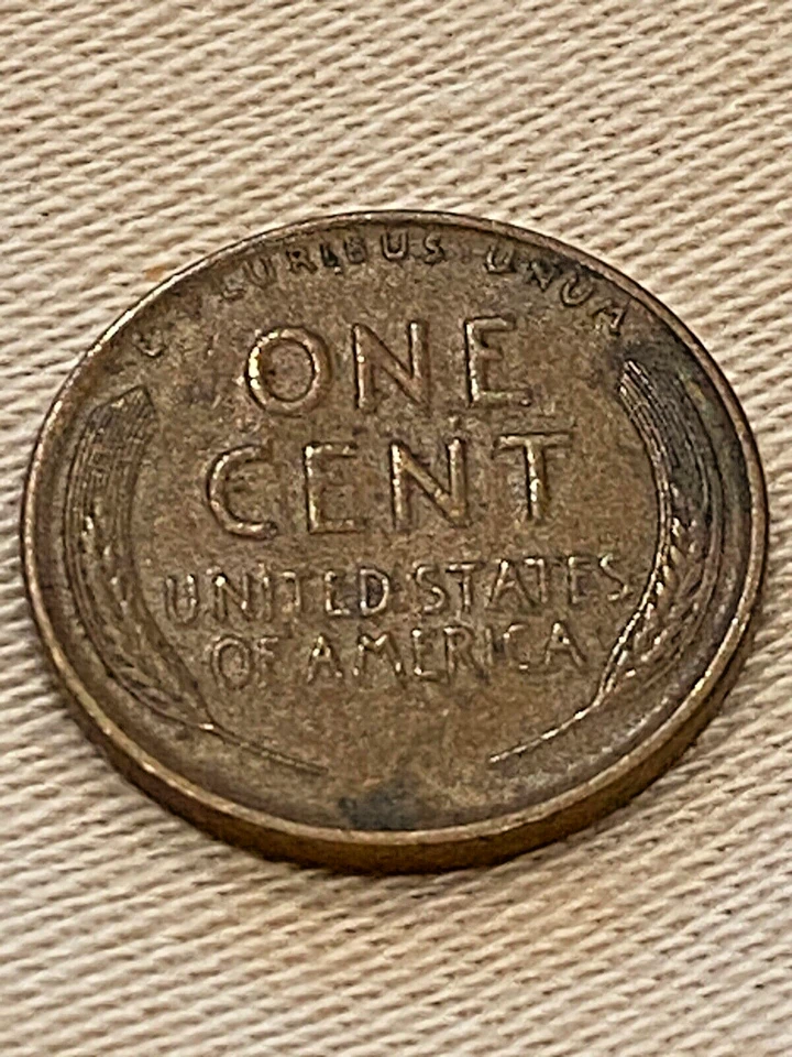 1939 Lincoln Wheat Penny - No mint mark - Strike Thru Error PENNIES GONE SOON - Image 2 of 2