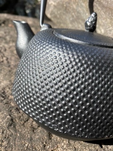 Nanbu iron kettle 2. FROM JAPAN. FREE SHIPPING. Very heavy. - Picture 12 of 12