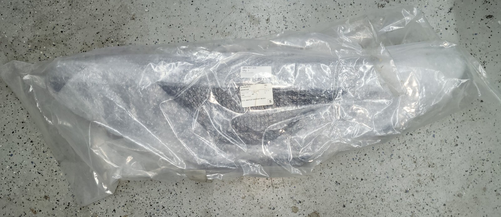 New Genuine Bentley Bentayga Rear Bumper Centre Holding Strap Bracket 4M0807329