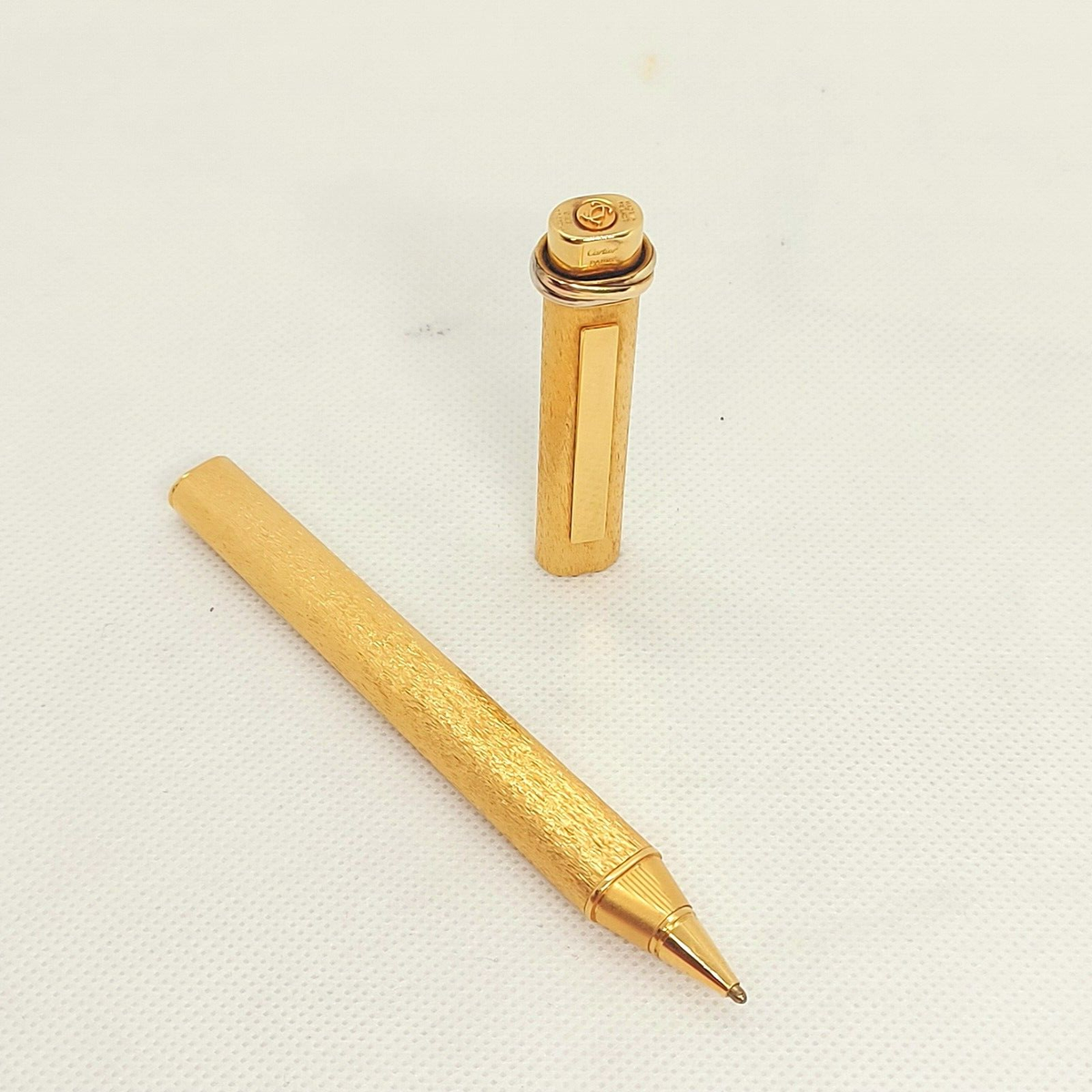 カルティエ　万年筆　Cartier Les Must ゴールド Mint Les Must de Cartier Trinity Stylo Ballpoint Pen & Lighter Set