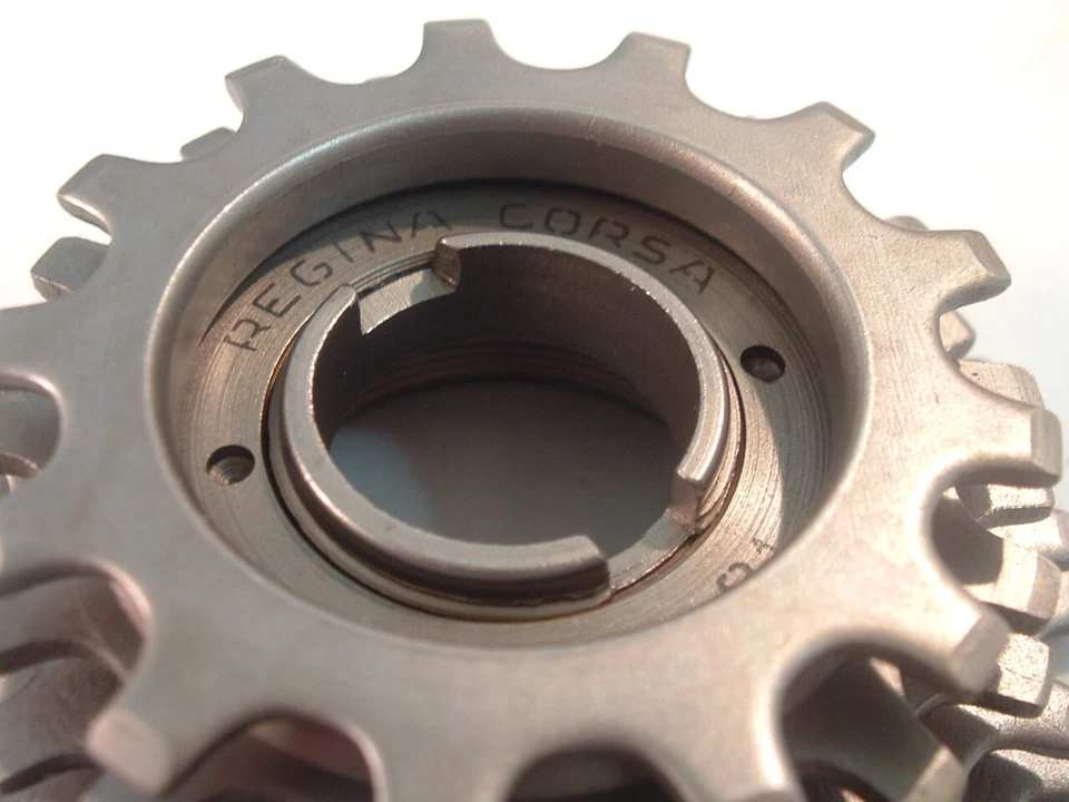 Regina Corsa 13T-19T 5-Spd Road Freewheel NEW/NOS Vintage-English Thread-'81-NIB - Image 3 of 4