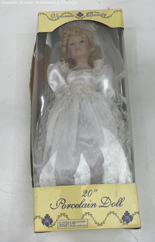 Vintage Victorian Beauty 20" Porcelain Doll IOB