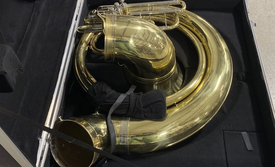 Sousáfono Schiller - Solo recogida Foto 2 de 4