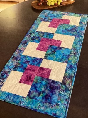 PATTERN CARD Fat Quarter Quilt Table Runner NEW Dragonfly Fiberart QUICK & EASY